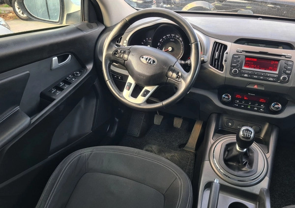 Kia Sportage cena 38499 przebieg: 227060, rok produkcji 2012 z Lwówek małe 596